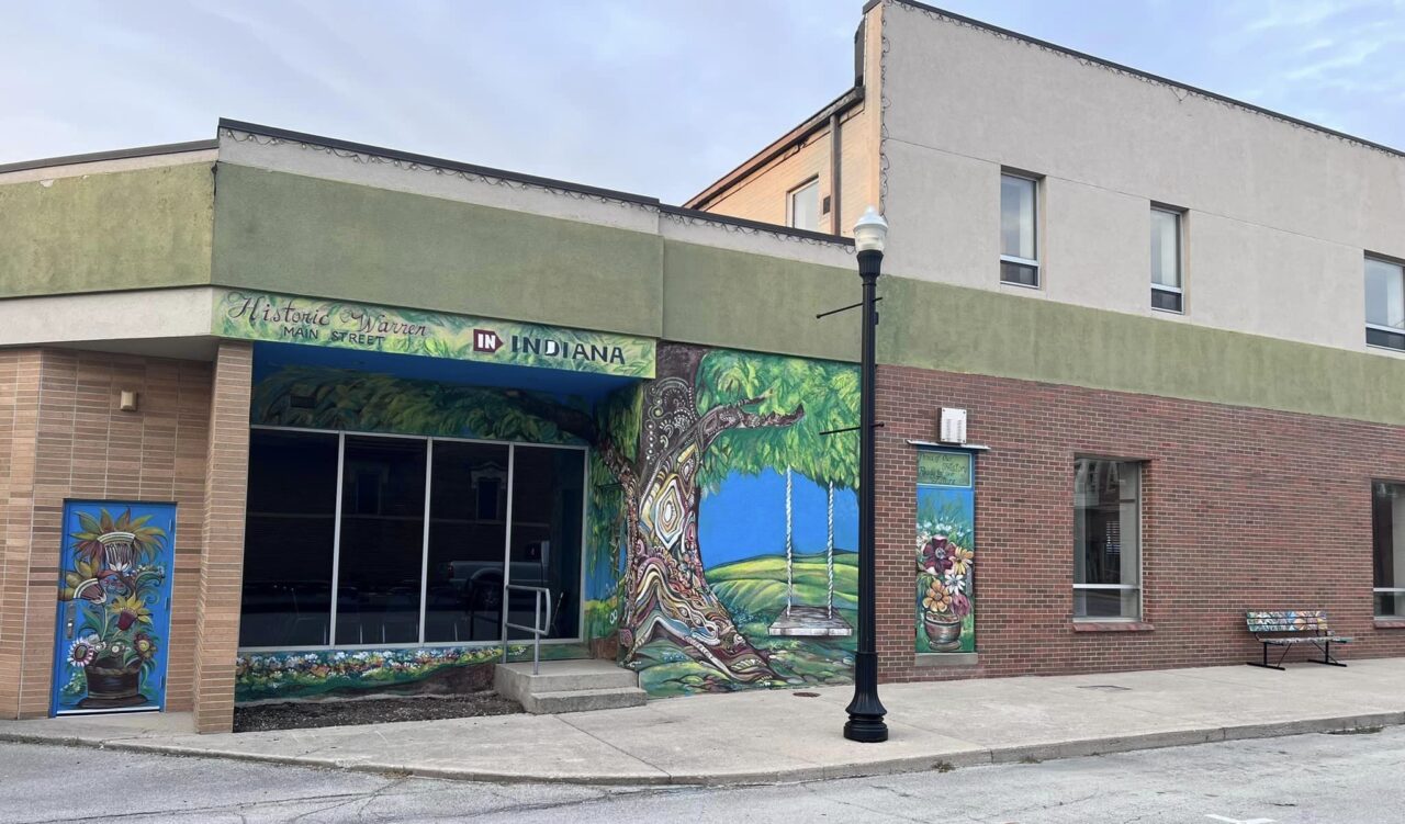 Warren X Change Mural Tree Swing