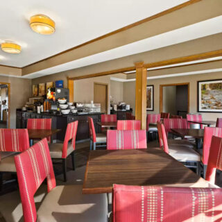 IN421 Breakfast Area1 1