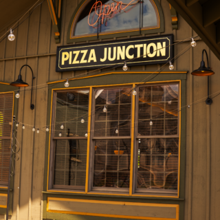 Pizzajunctionexterior2